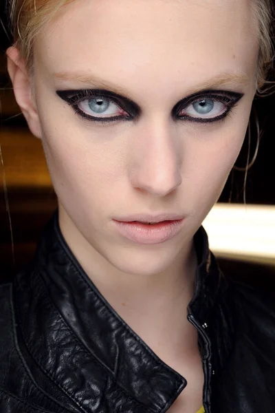Look 35
